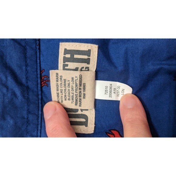 Duluth Trading Company Crab All Over Large Button Up Shirt - Picture 5 of 5
